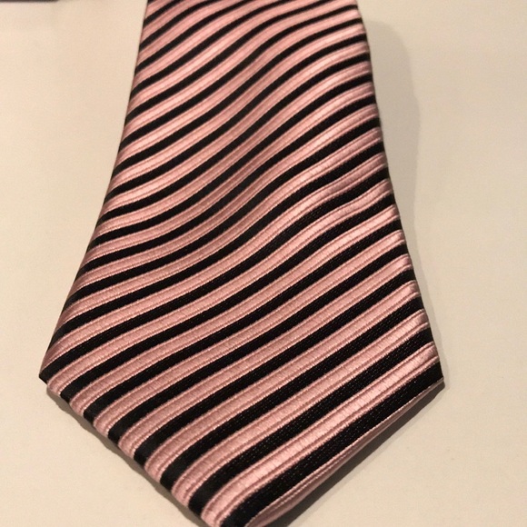 Bruno Pirttelli silk tie. - Picture 3 of 3